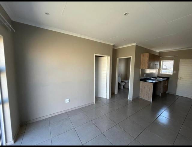 3 BEDROOM TOWNHOUSE FOR SALE IN RIVERSPRAY LIFESTYLE ESTATE